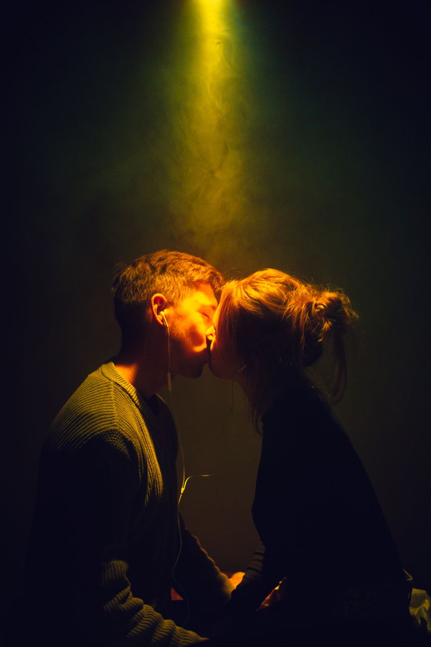 Couple enlacé