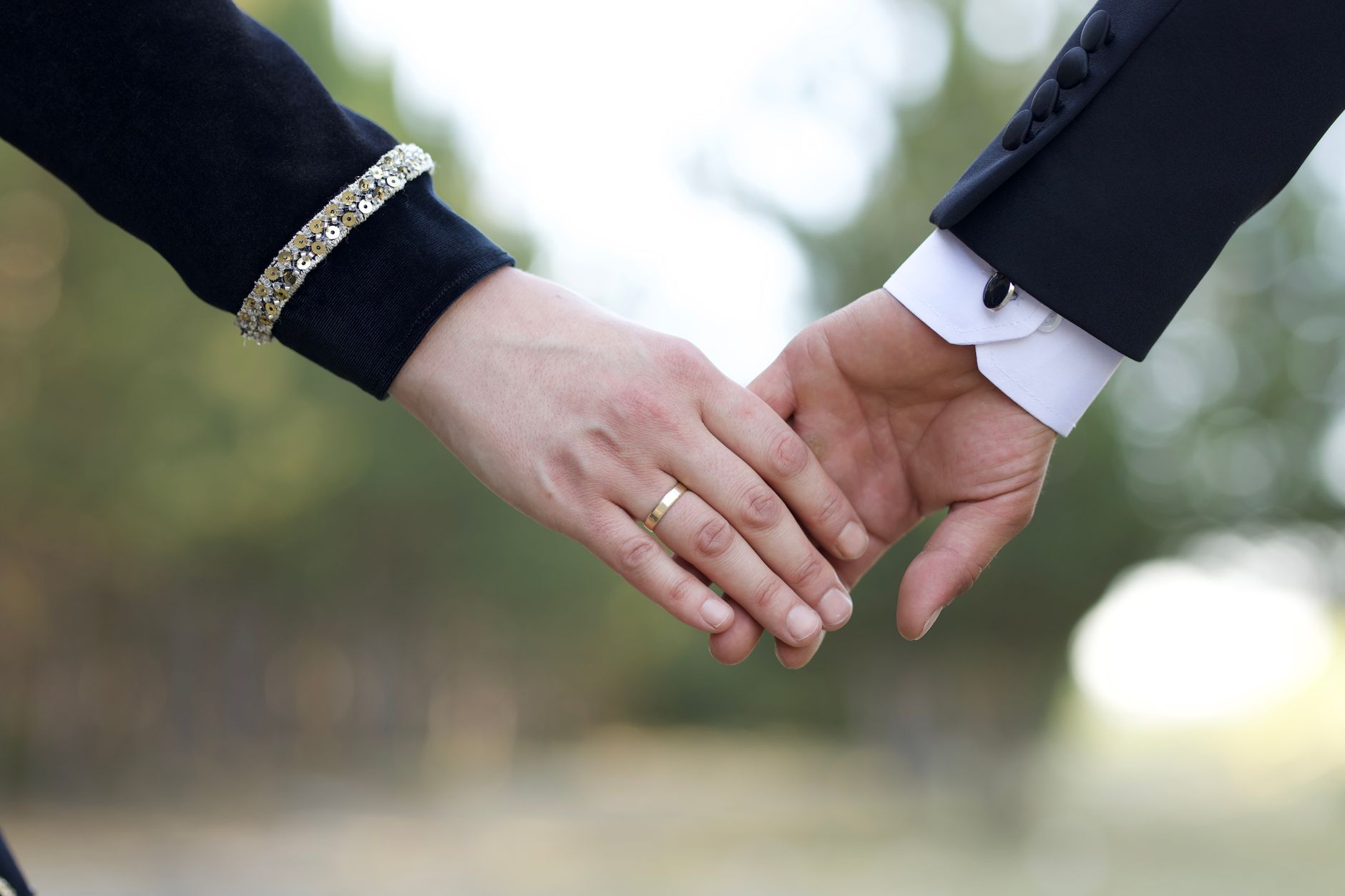 Couple enlacé