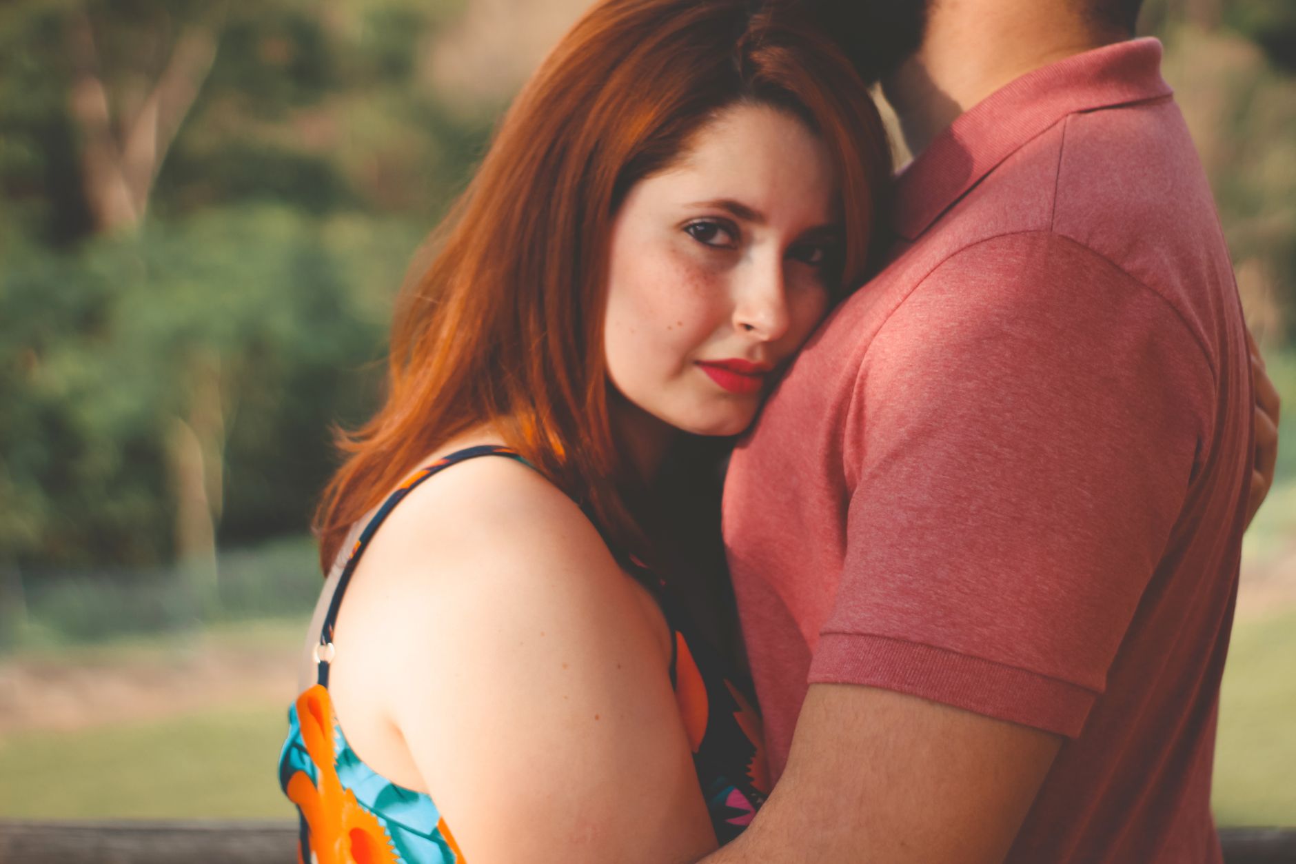 Couple enlacé